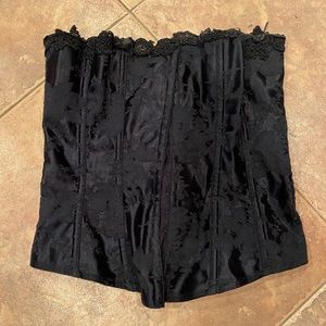 Vintage 00s Victoria’s Secret Overbust Corset